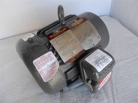 Baldor 93393994-001 1.5hp Motor Corrosion Protected 460v 3450rpm 3ph M13c New