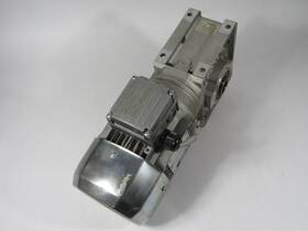 Bn71b4 Bonfiglioli 1/2hp 1370rpm 230/400v Tefc 3ph C/w Gear Reducer 80 1 Ratio Used