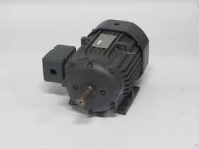 5k3213ssp208d8 General Electric 7.5hp 1765rpm 460v 213t Tefc 3ph 9.0a 60hz Used