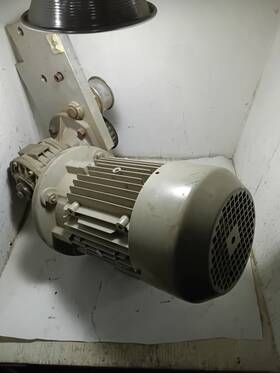 D-91066 Siemens D-90441 Electric Motor - 480v 60hz