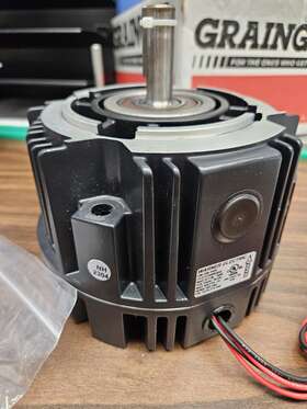 Um100-1020-90 Warner Electric Clutch/brake Torque 30 Ft-lb 90 Dc