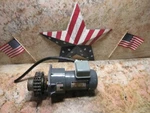 Tung Lee 3 Phase Gear Motor 1/4 Hp 4POLE 220V 90:1 Ratio You Ji VM-1100 Cnc Mill. Fixed Price $219.99.