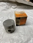 New Old Stock Oem Wisconsin Engine Motor Piston Db 223 Original Box. Fixed Price $25.95.