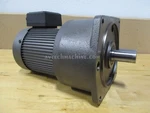 Sesame Motor Chip Auger G14V750U-100 3 Phase 220V/440V Ratio 1:100. Fixed Price $980.00.
